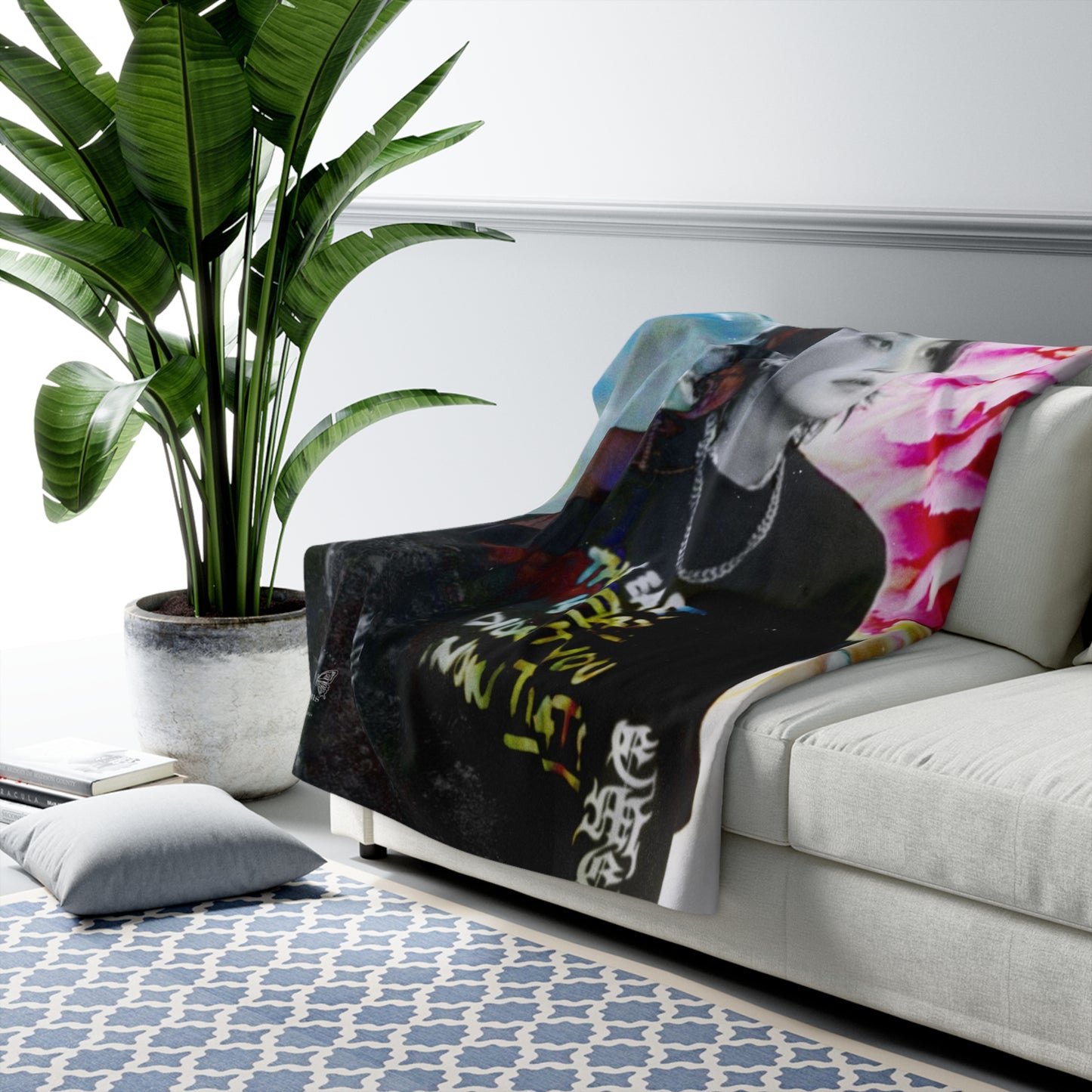 August D Graphic Sherpa Fleece Blanket