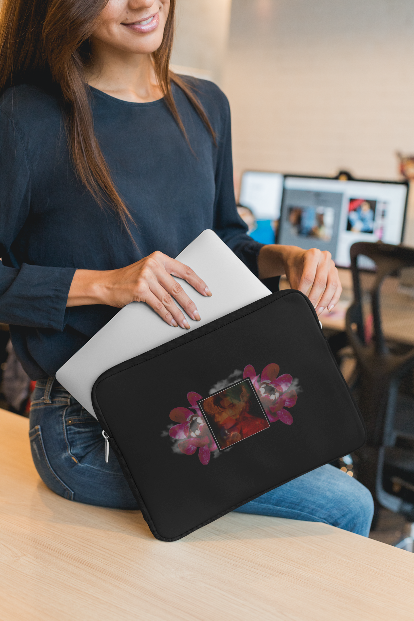 Taehyung Graphic Laptop Sleeve