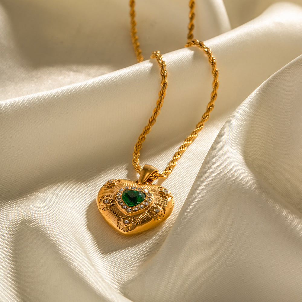 Love Yourself: Speak Yourself 18k Gold Exquisite Emerald and Zircon Heart Shape Pendant Necklace