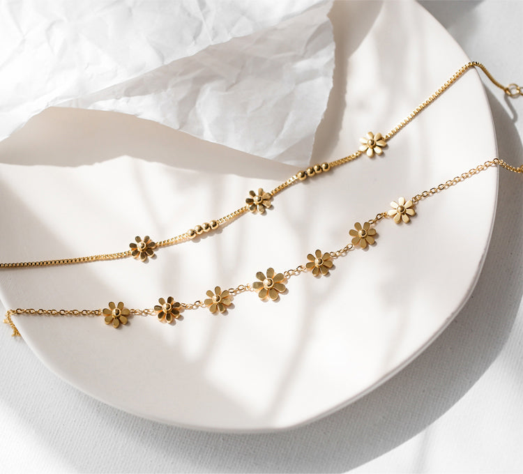 We Were Only Seven 18K Gold Simple Sweet Daisy  Anklet